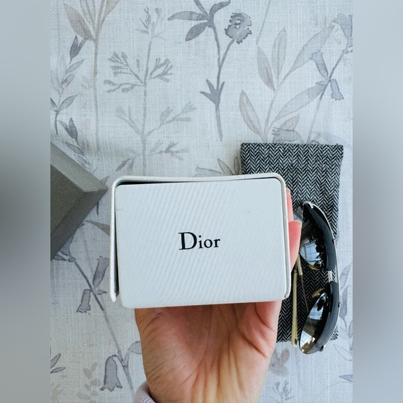 NIB Dior DYJ Light Gold and Ivory Croisette4 Aviator Sunglasses Brand new - Picture 14 of 15